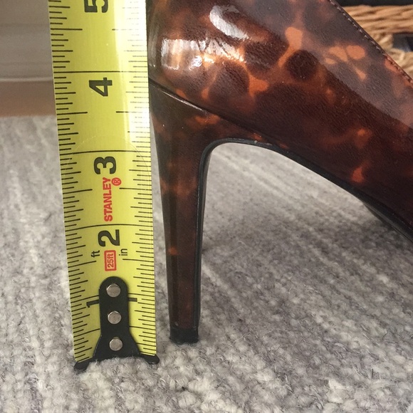 C. Wonder patent tortoise platform pump - Picture 4 of 7